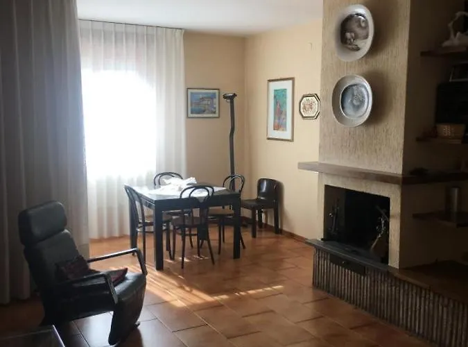 Viale Ancona By Ospitaci フォリーニョ